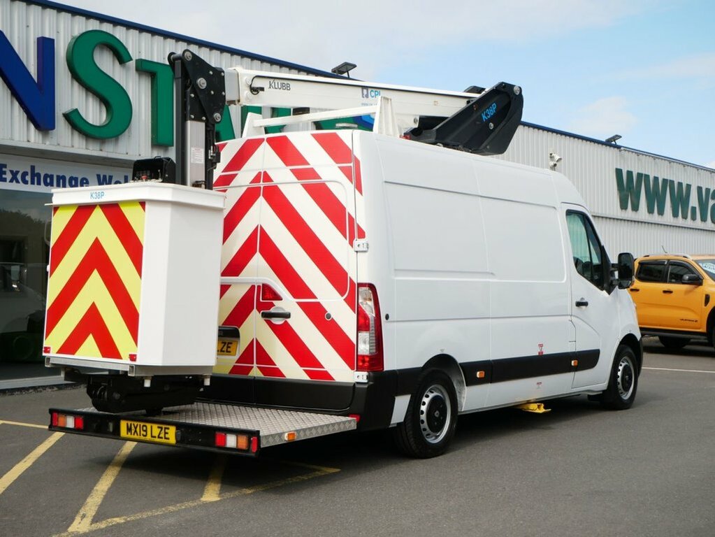 Renault Master 2.3L Dci 35 Business Panel Van F White