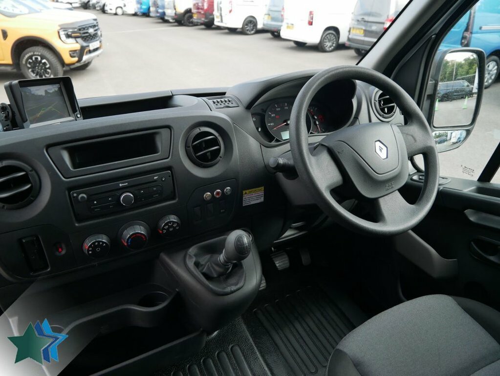 Renault Master 2.3L Dci 35 Business Panel Van F White #3