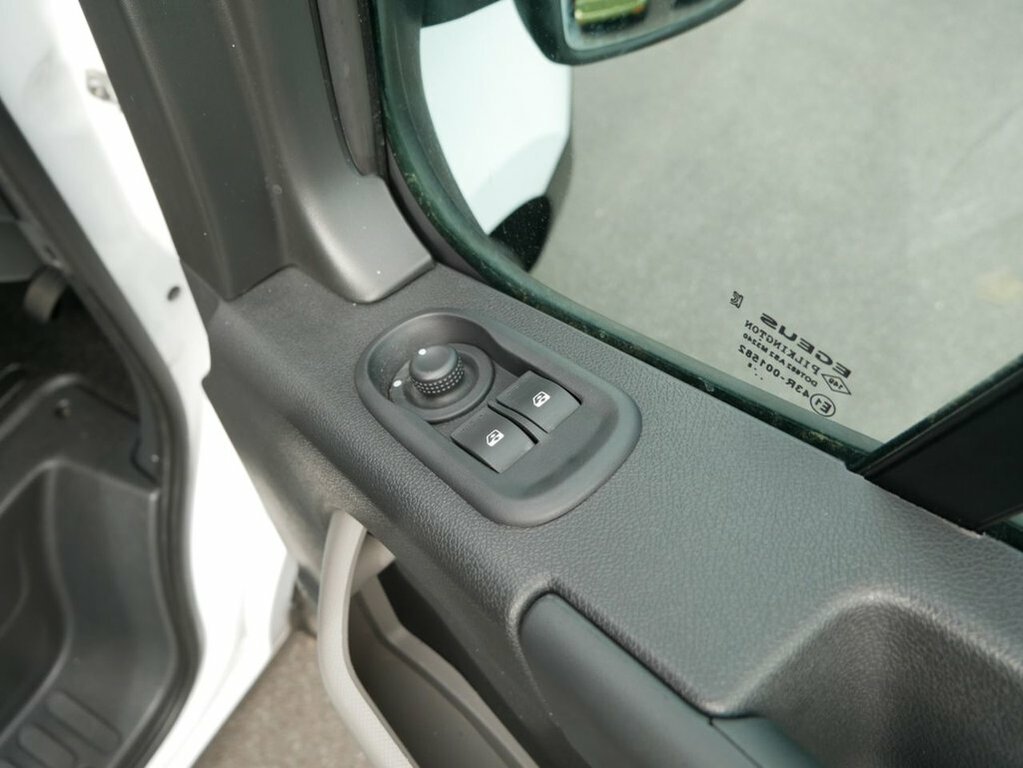 Renault Master 2.3 Dci 35 Business Panel Van Fwd L3 H3 Lwb High R White #18