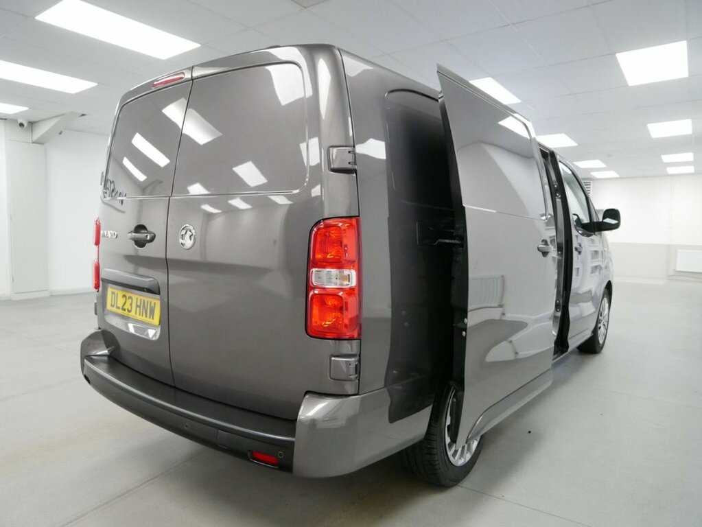 Vauxhall Vivaro 1.5 Turbo D 2900 Pro Panel Van 6Dr L White #26