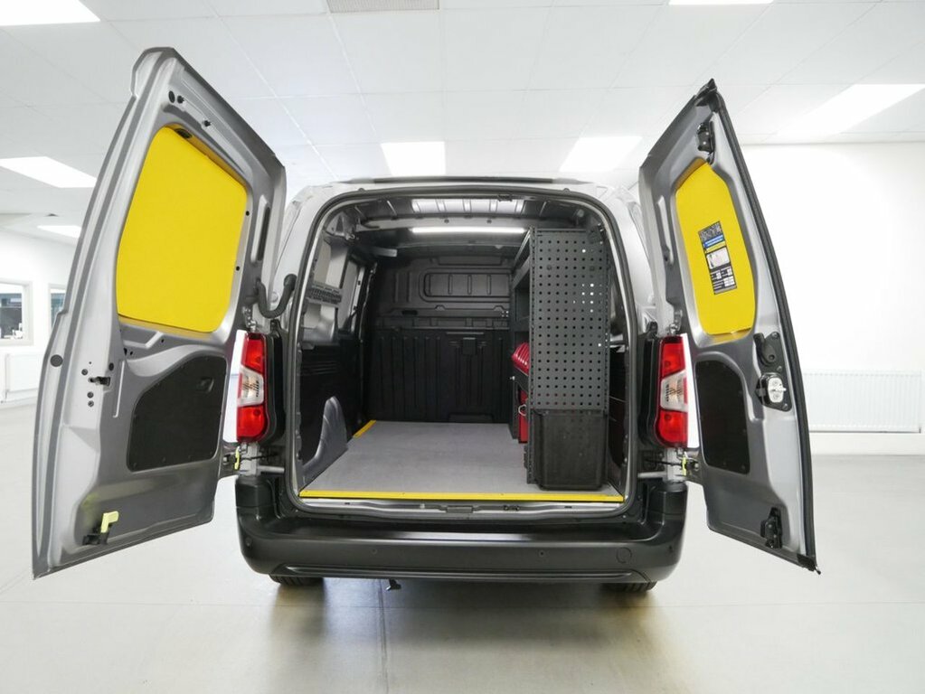Vauxhall Combo 1.5L Turbo D 2300 Prime Panel Van 6Dr Manua Grey #3