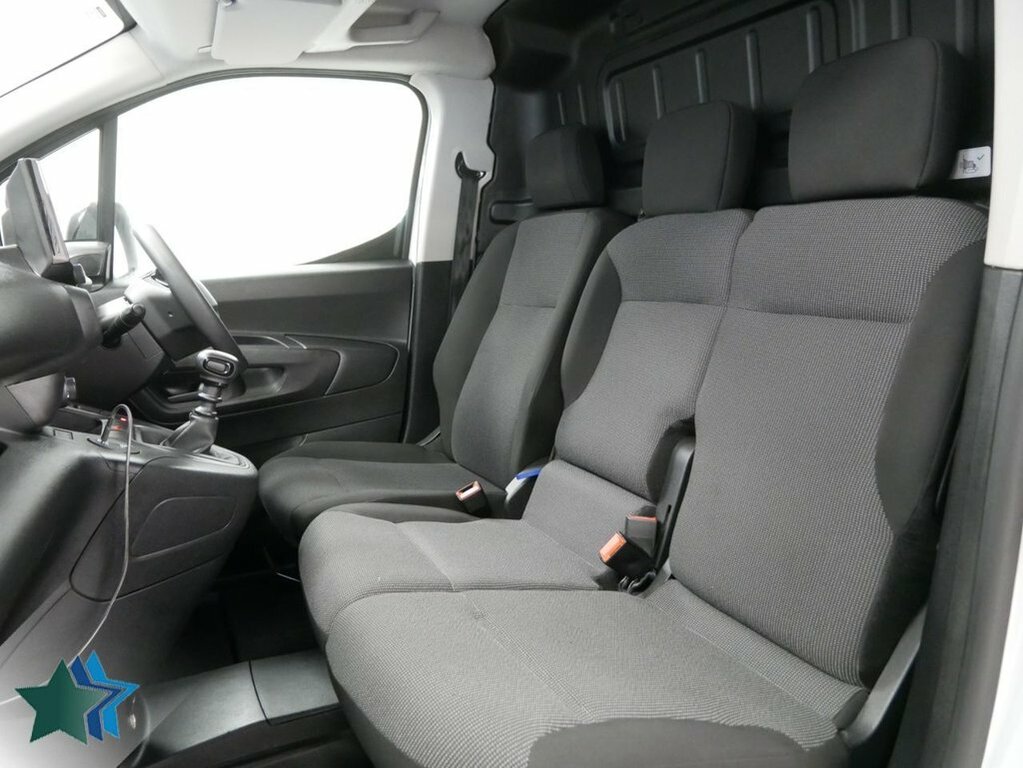 Peugeot Partner 1.5L Bluehdi 950 Asphalt Long Panel Van 6Dr White #4
