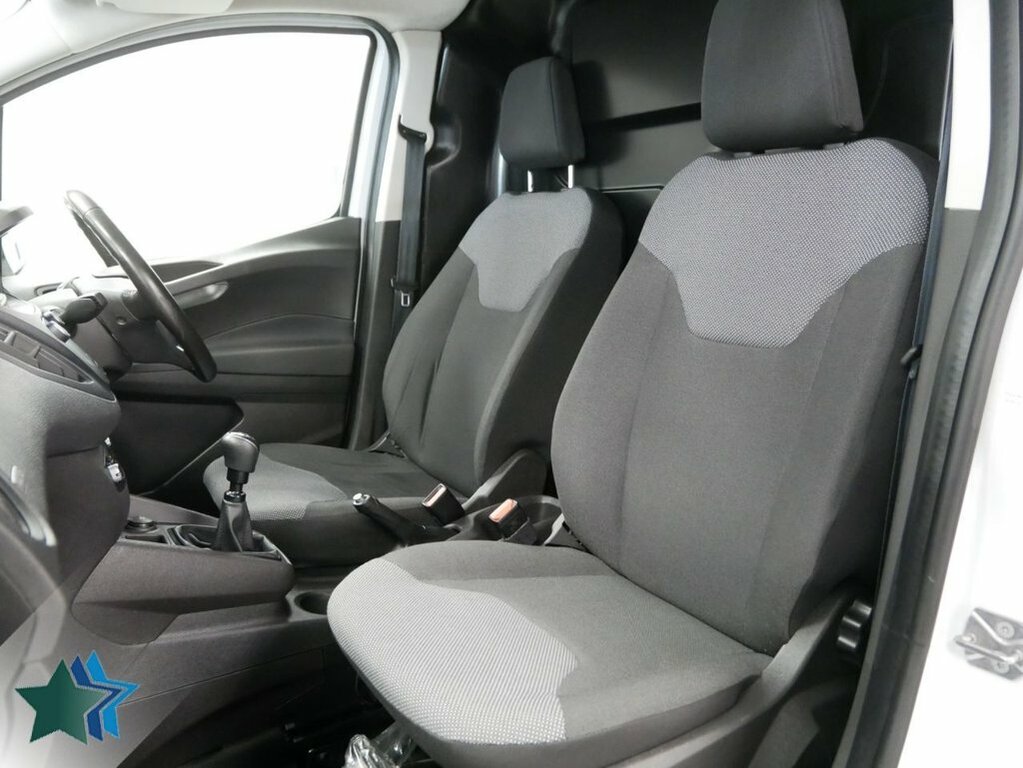 Ford Transit Courier Ford 1.0 Ecoboost Sport Van 6 Speed Grey #3