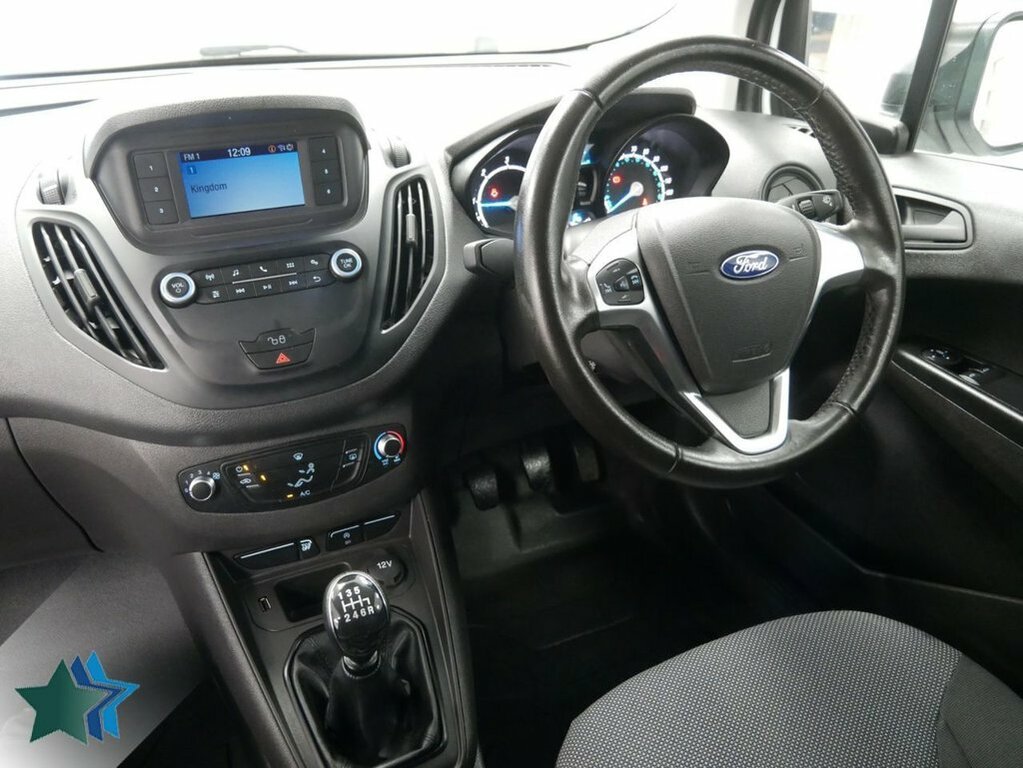 Ford Transit Courier Ford 1.0 Ecoboost Sport Van 6 Speed Grey #4