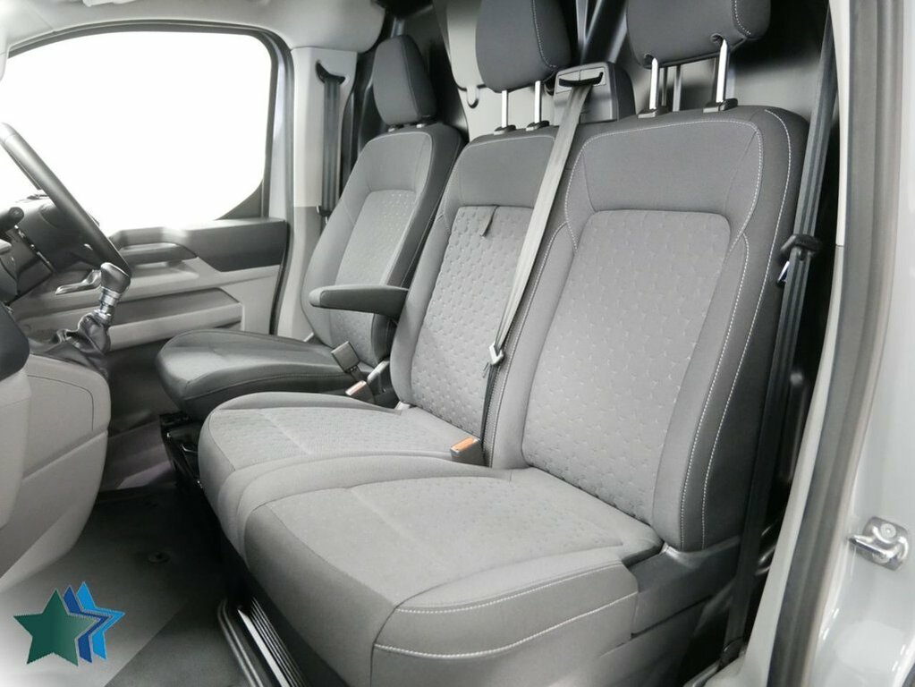 Ford Transit Custom 2L 2.0 320 Ecoblue Limited Panel Van Ma Grey #3