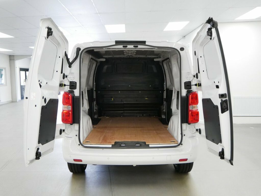 Citroen Dispatch 2L 2.0 Bluehdi 1400Driver Edition M Panel Van 6Dr White #2