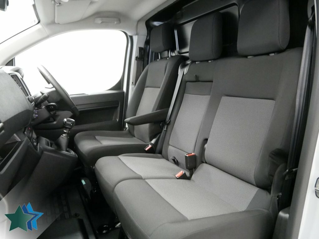 Citroen Dispatch 2L 2.0 Bluehdi 1400Driver Edition M Panel Van 6Dr White #3