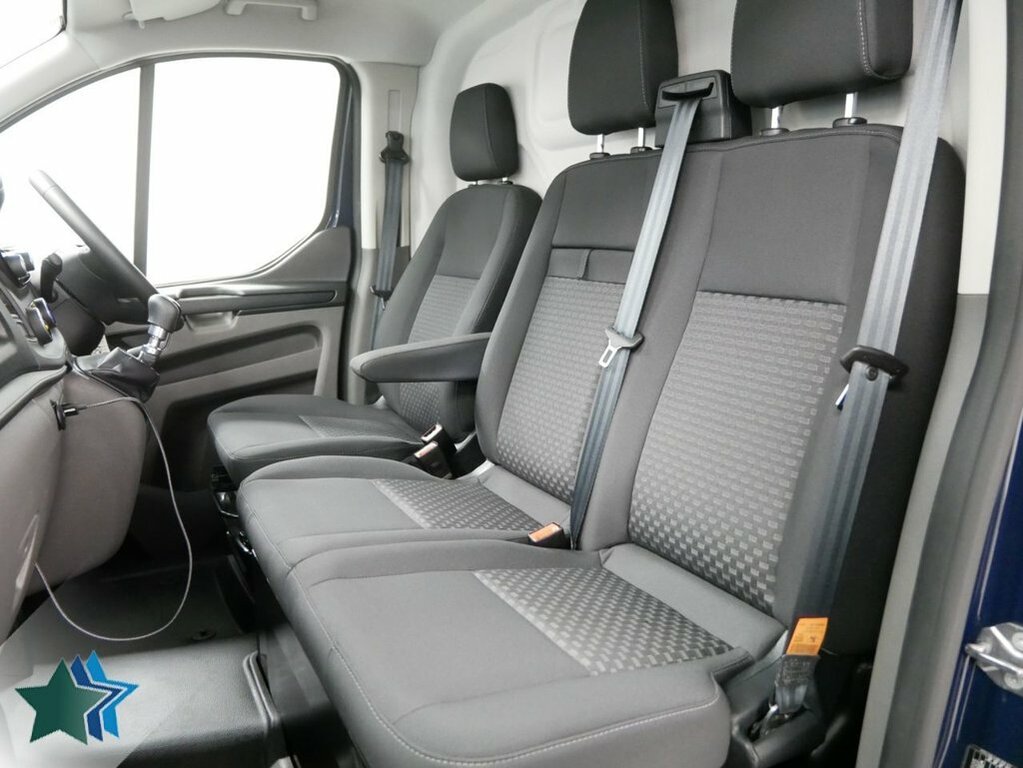 Ford Transit Custom 2.0 Ecoblue 130Ps Low Roof Dcab Limited Van Grey #4