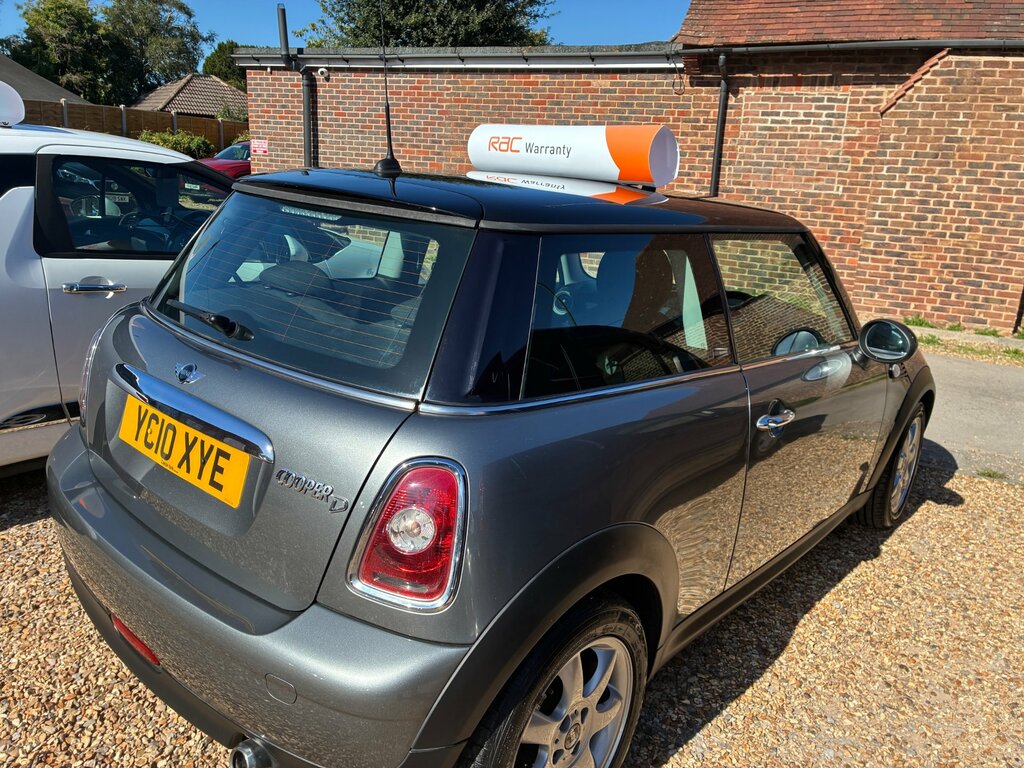 Mini Hatch 1.6 Cooper D Graphite Hatchback Silver #4