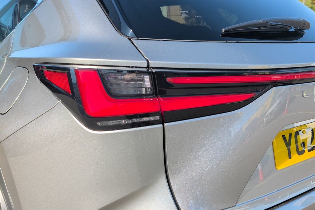 Lexus NX 450H 292 F-sport E-cvt White #21