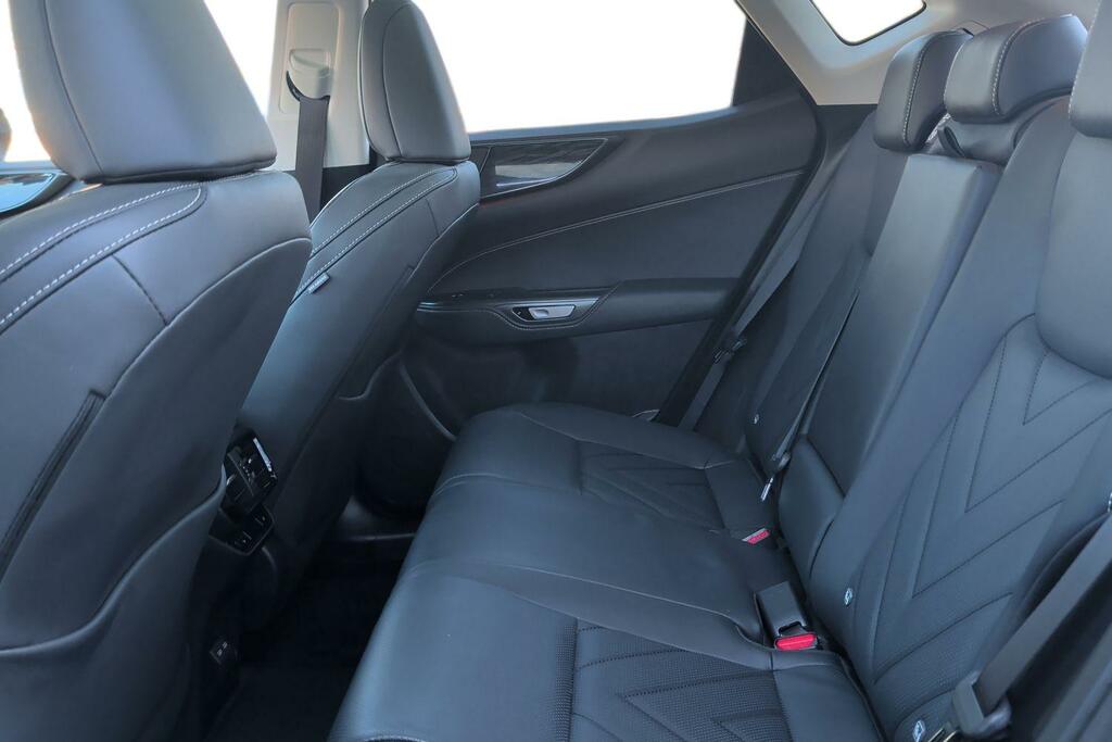 Lexus NX 450H 292 F-sport E-cvt White #16