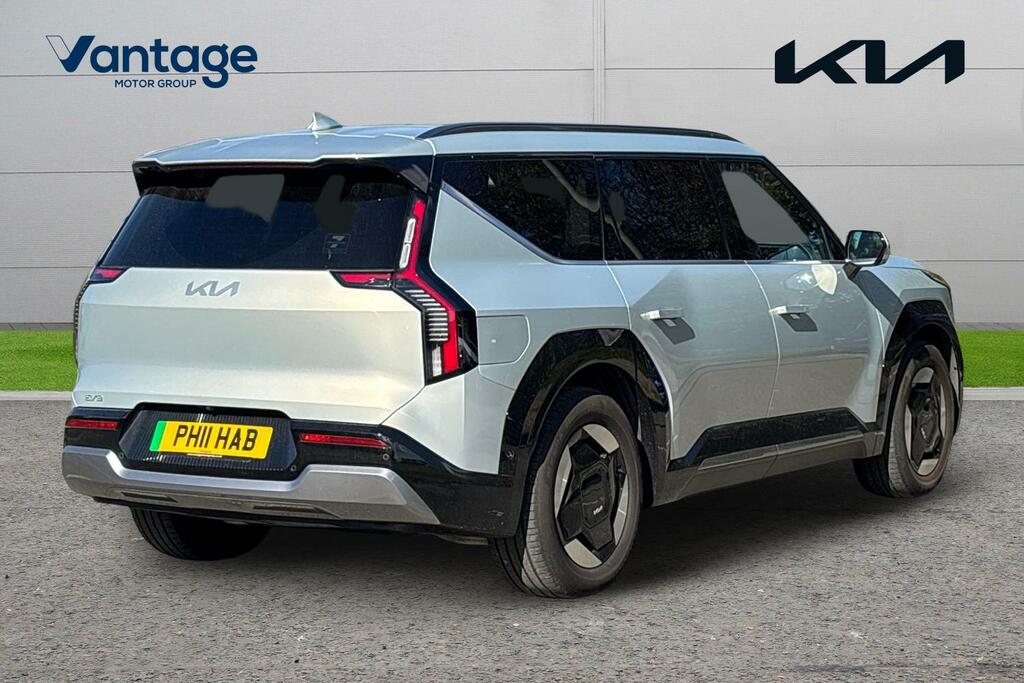 Kia EV9 99.8Kwh Air Suv Rwd 200 Bhp Silver #3