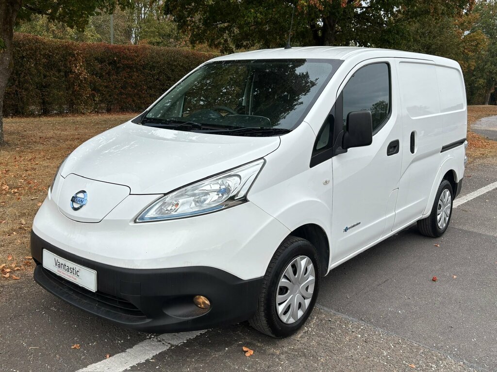 Nissan e-NV200 Mpv White #16