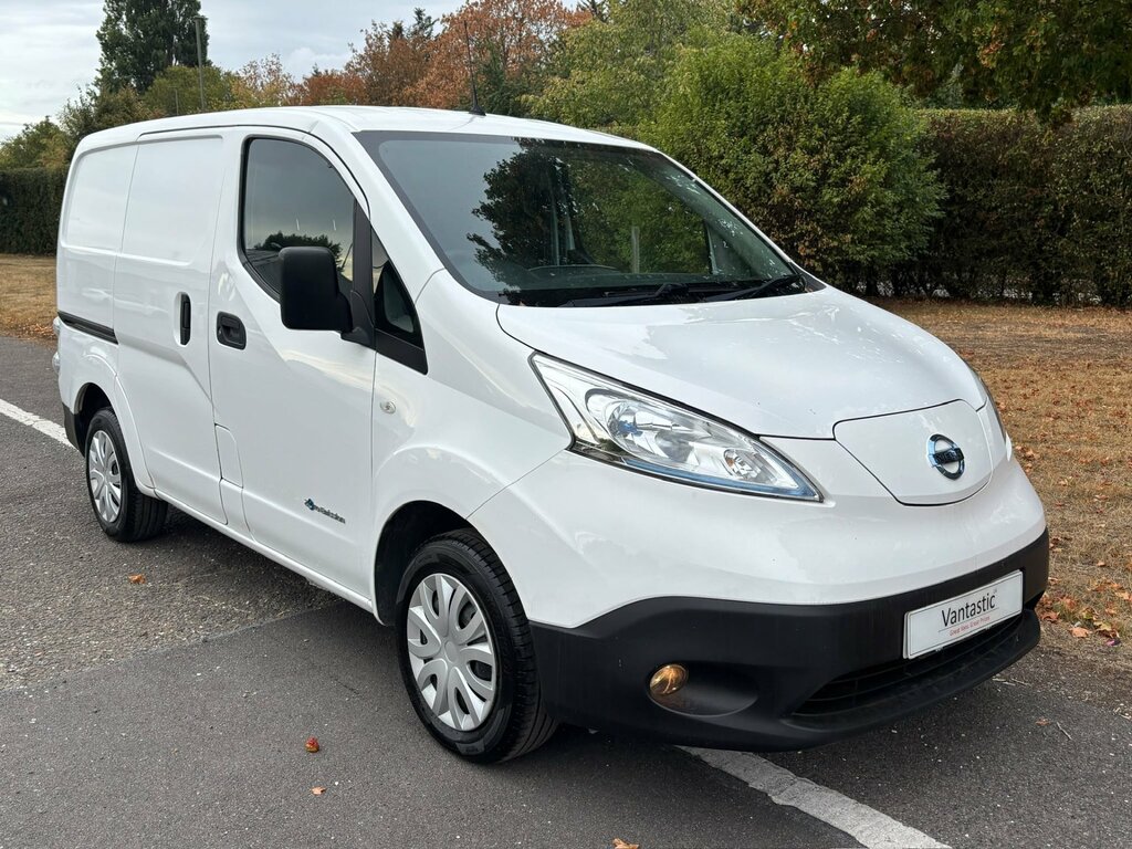 Nissan e-NV200 40Kwh Visia Panel Van Swb 109 P White