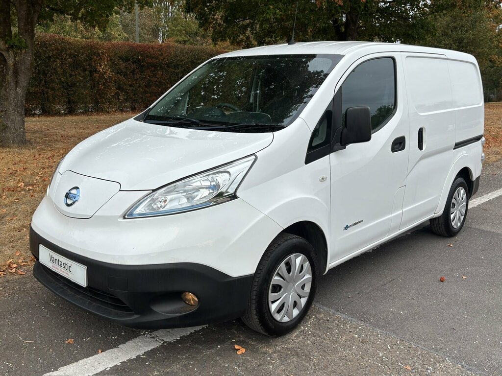 Nissan e-NV200 Mpv White #20