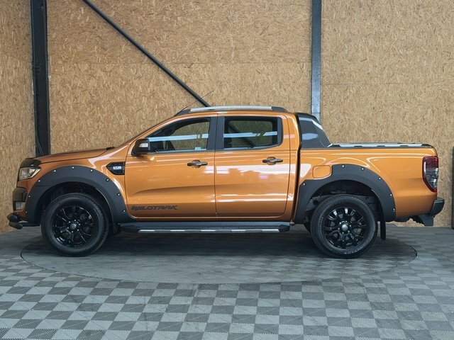 Ford Ranger 3.2 Tdci Wildtrak Pickup Double Cab Man Orange #2
