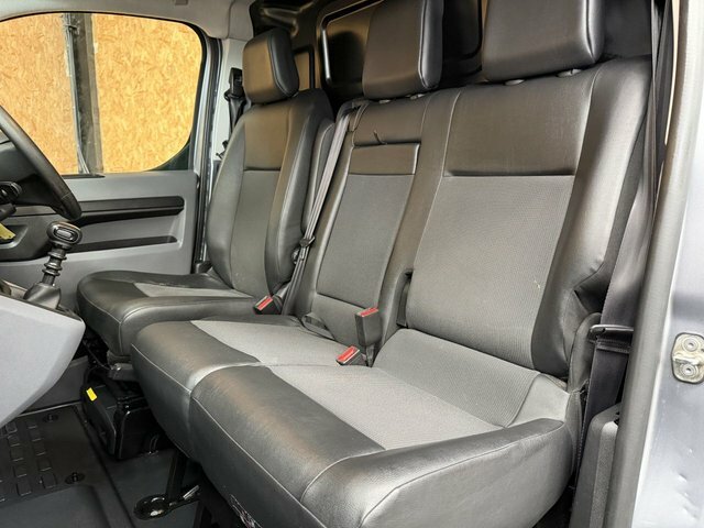 Vauxhall Vivaro 1.5 Turbo D 2700 Sportive Panel Van Man Grey #5
