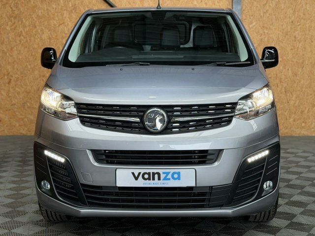 Vauxhall Vivaro 1.5 Turbo D 2700 Sportive Panel Van Man Grey #3