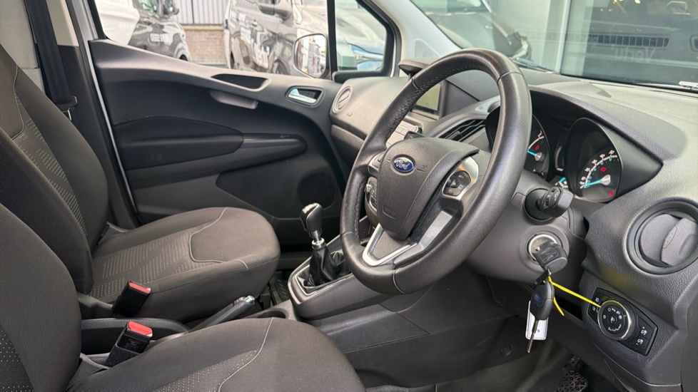 Ford Transit Courier Limited Silver #6