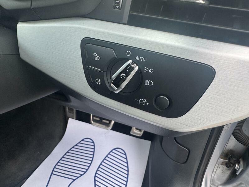 Audi A4 1.4 Tfsi Sport 150 Bhp White #45