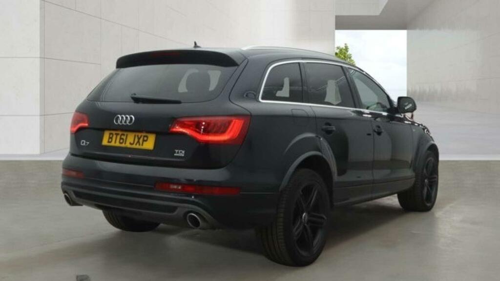 Audi Q7 S Line Black #4