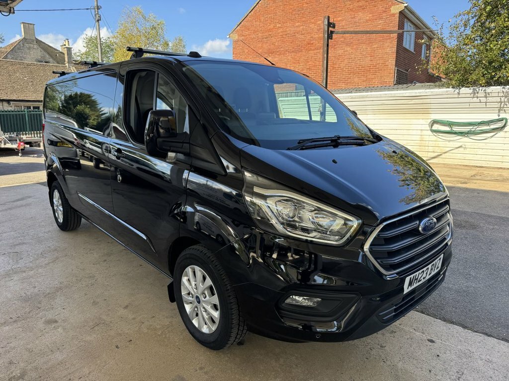 Ford Transit Custom 2L Limited Black