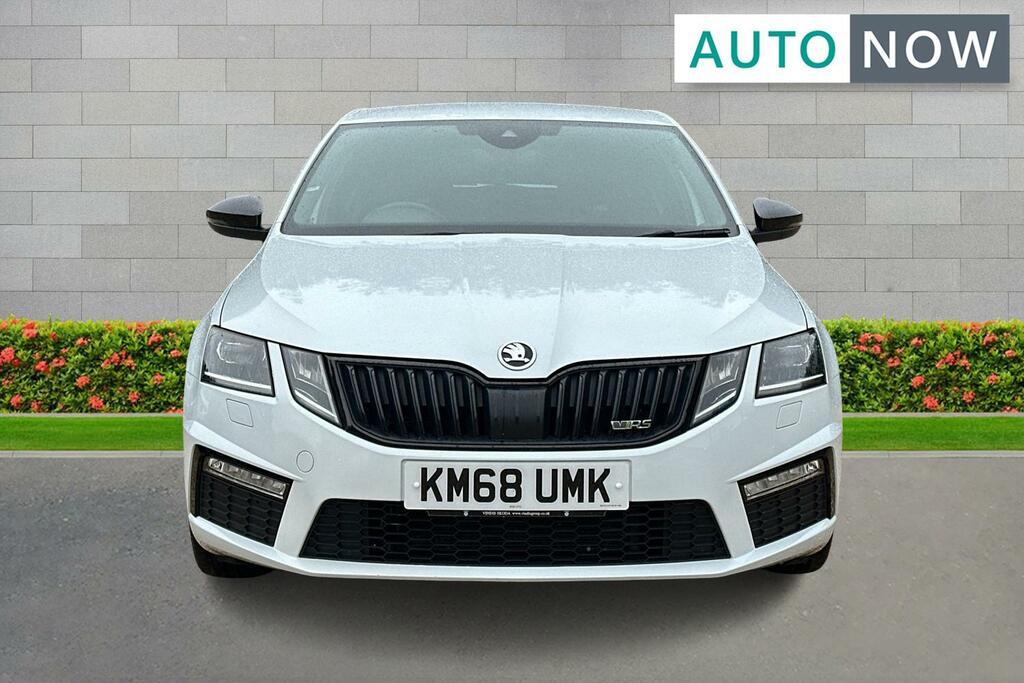 Skoda Octavia Skoda Octavia 2.0 Tsi Gpf Vrs Hatchback White #2