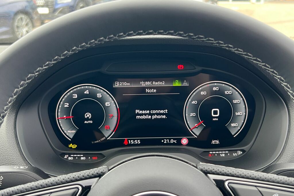 Audi Q2 35 Tfsi Black Edition S Tronic 2025 White #20