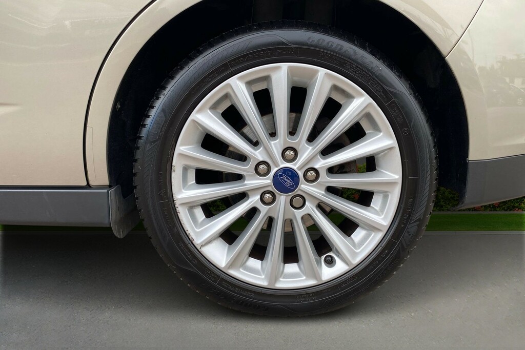 Ford C-Max Titanium Silver #5