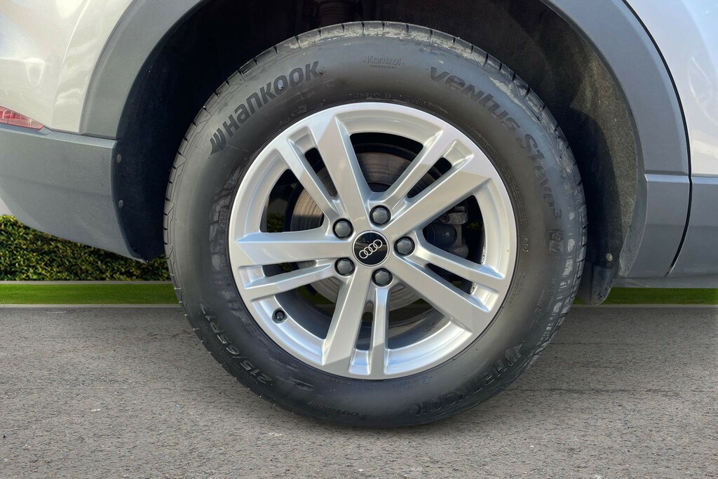 Audi Q3 Audi Q3 Technik 35 Tfsi 150 Ps 6-Speed Silver #5