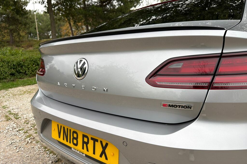 Volkswagen Arteon 2.0 Tsi R-line Fastback Grey #23