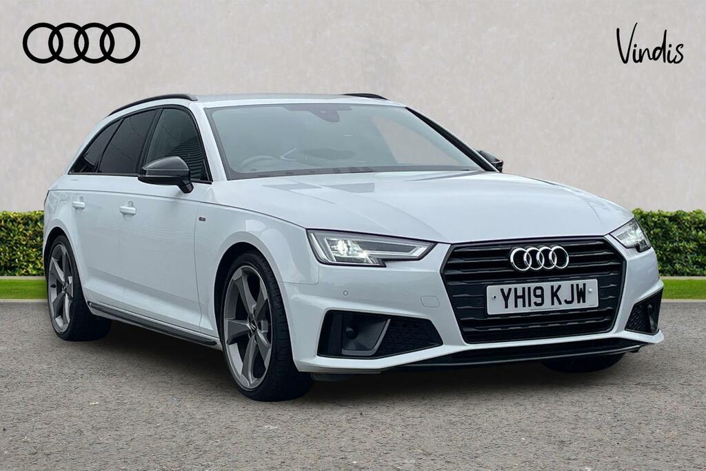 Audi A4 Avant Audi A4 Avant Black Edition 35 Tfsi 150 Ps 6-Speed White