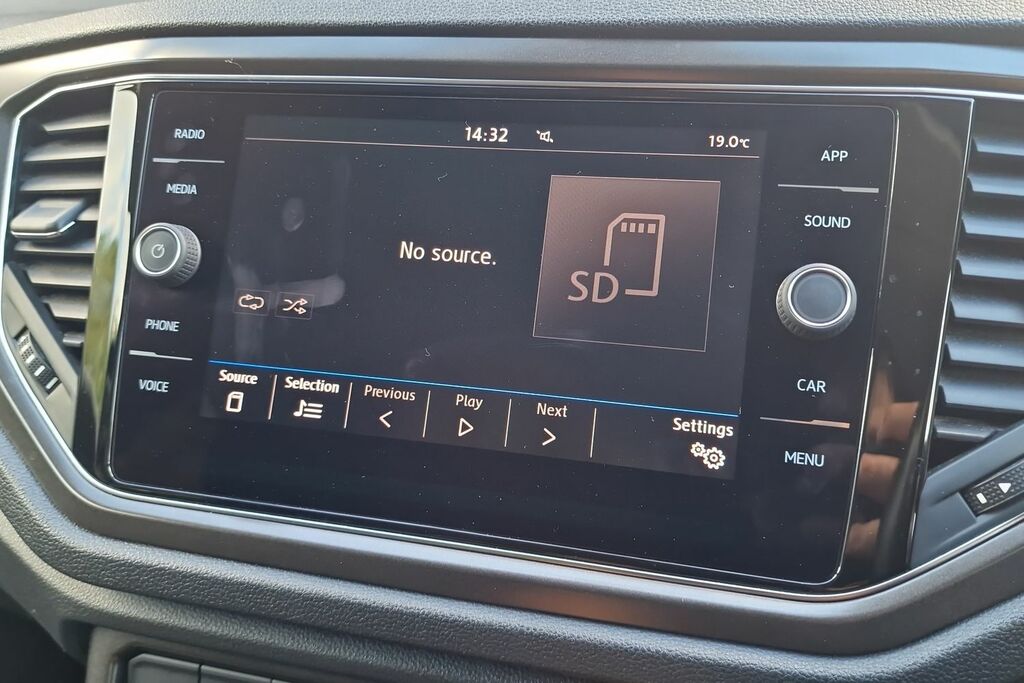 Volkswagen T-Roc 1.0 Tsi Design White #23