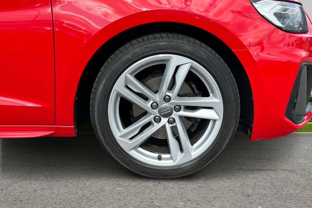 Audi A1 Audi A1 Sportback S Line 30 Tfsi 116 Ps 6-Speed Red #5