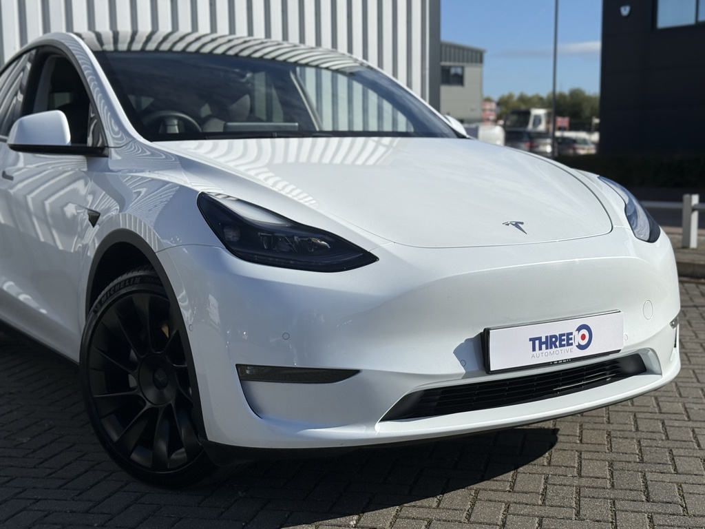 Tesla Model Y Tesla Model Y Long Range Awd White #3