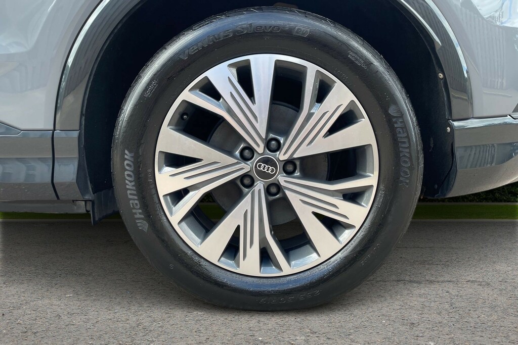 Audi Q4 E Tron Audi Q4 E-tron Sportback Sport 50 Quattro 220,00 K Grey #5