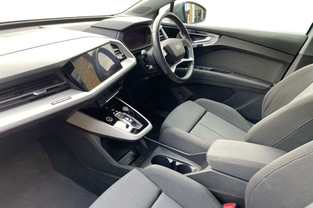 Audi Q4 E Tron Audi Q4 E-tron Sportback Sport 50 Quattro 220,00 K Grey #2