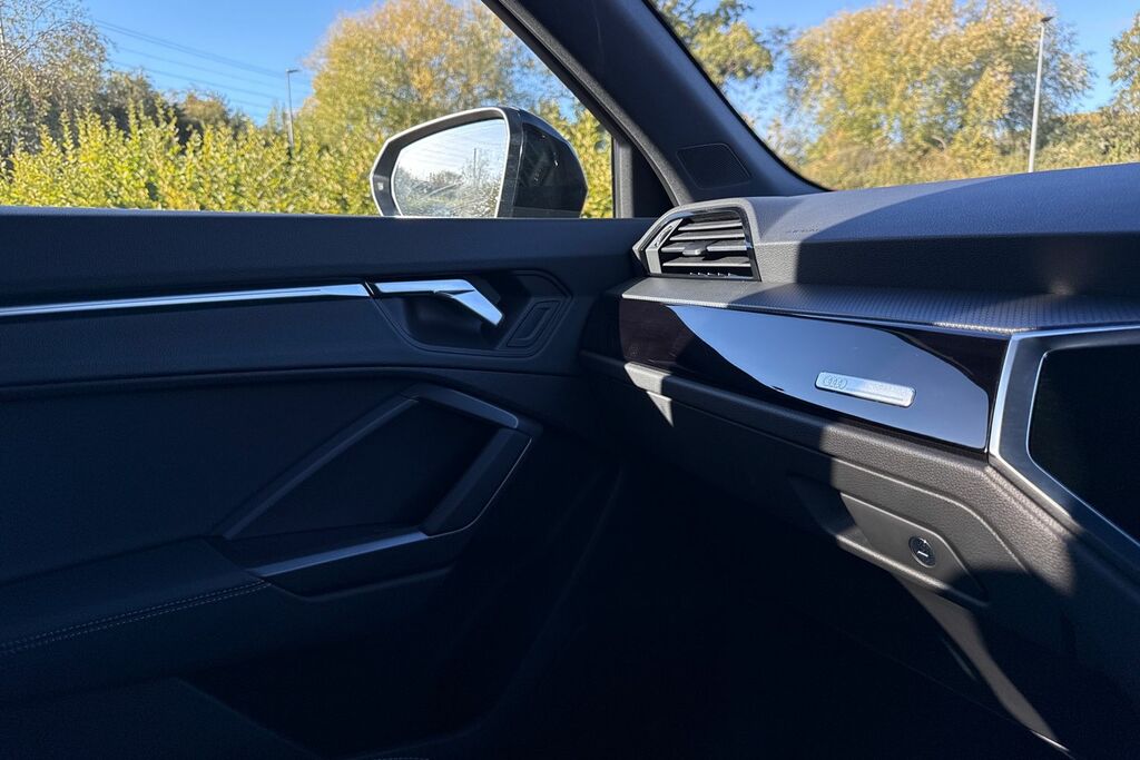 Audi Q3 35 Tfsi S Line S Tronic Leather Black #29