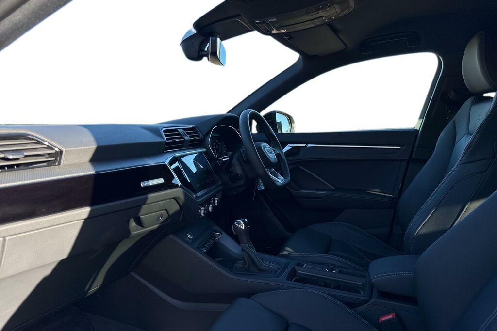 Audi Q3 Audi Q3 S Line Black Ed 35 Tfsi Sa Black #2