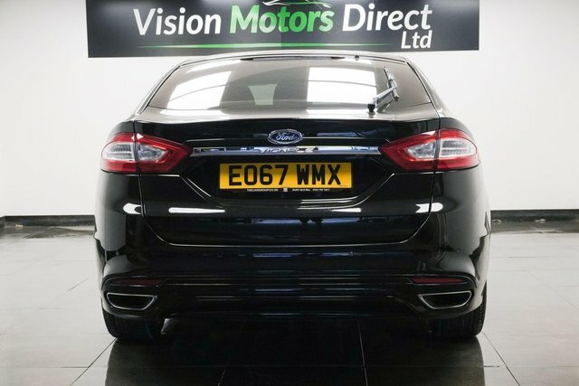 Ford Mondeo 2.0 Tdci Vignale Hatchback Powershift E Black #2