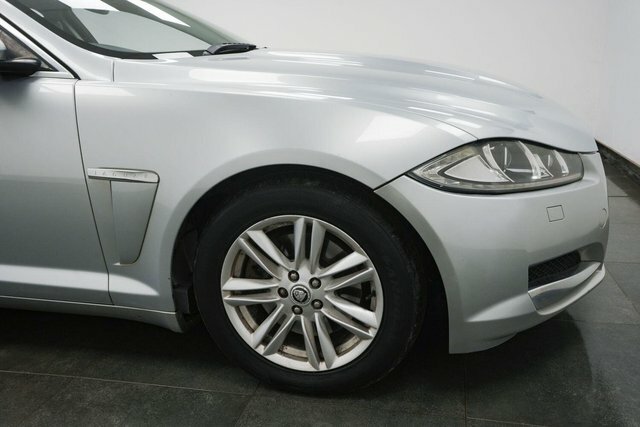 Jaguar XF 2.2D Se Business Euro 5 Ss Silver #4