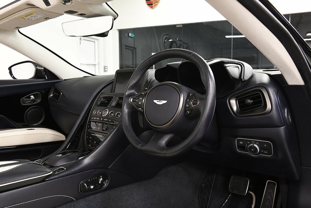 Aston Martin DBS V12 Biturbo Superleggera Blue #4