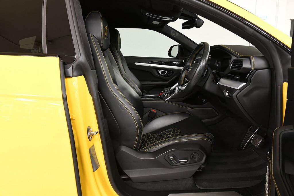 Lamborghini Urus V8 Biturbo Yellow #2