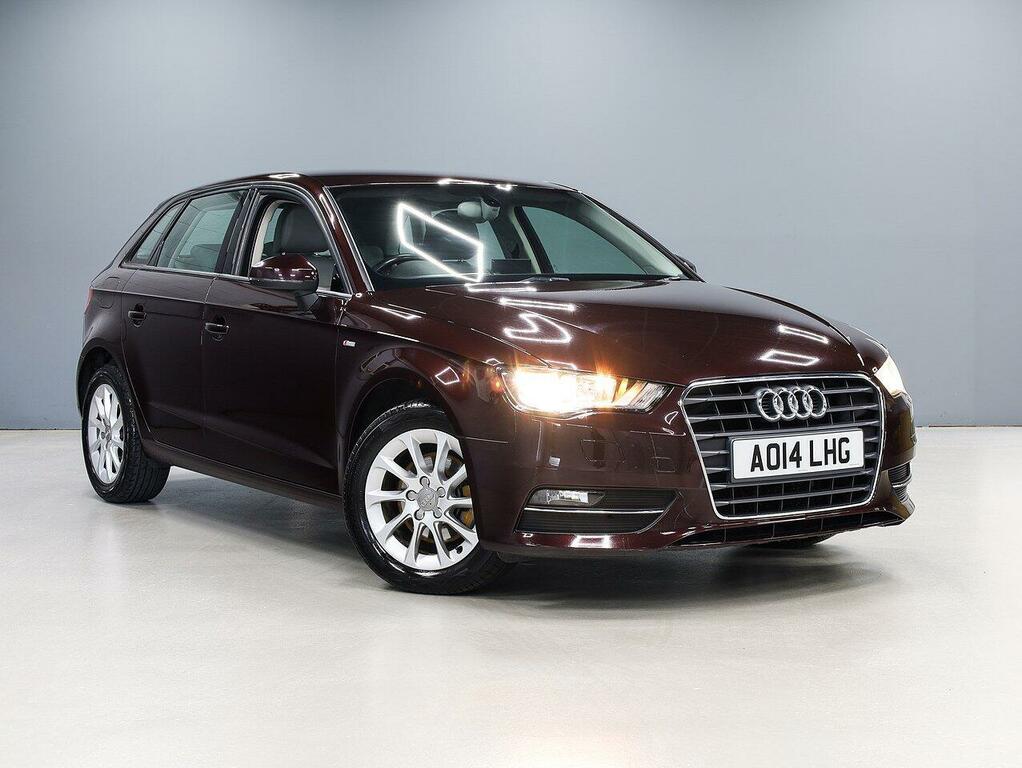 Audi A3 Tdi Se Sportback Red #2