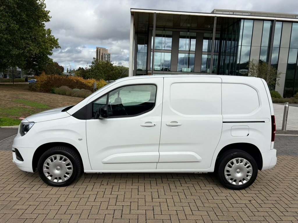 Vauxhall Combo 1.5L Pro White #3