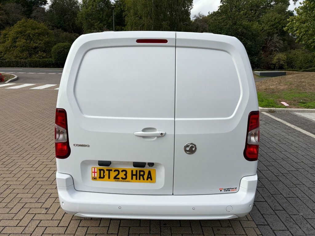 Vauxhall Combo 1.5L Pro White #5