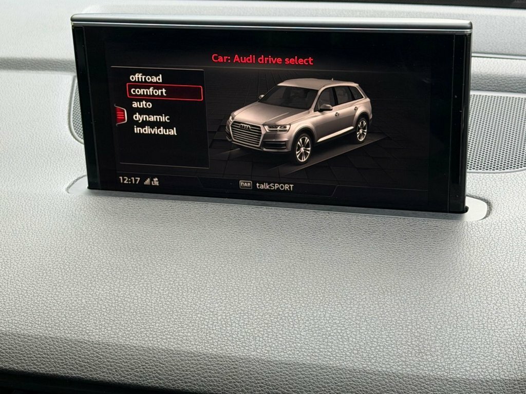 Audi Q7 Suv 3.0 Tdi 218Hp V6 S Line 7 Seat 2017 Black #24