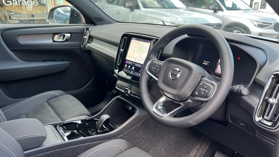 Volvo EX40 185Kw Extended Range Plus 78Kwh Green #4