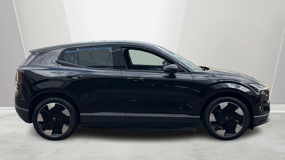 Volvo EX30 315Kw Twin Motor Performance Plus 69Kwh Black #3