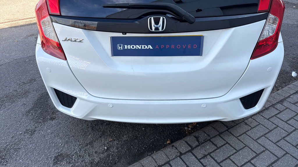 Honda Jazz 1.3L I-vtec S 101 Bhp White #65